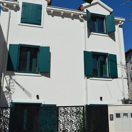 Apartament Art Heritage